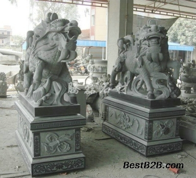 祥瑞之兽，匠心之作——探访腾磊雕塑的石雕麒麟艺术